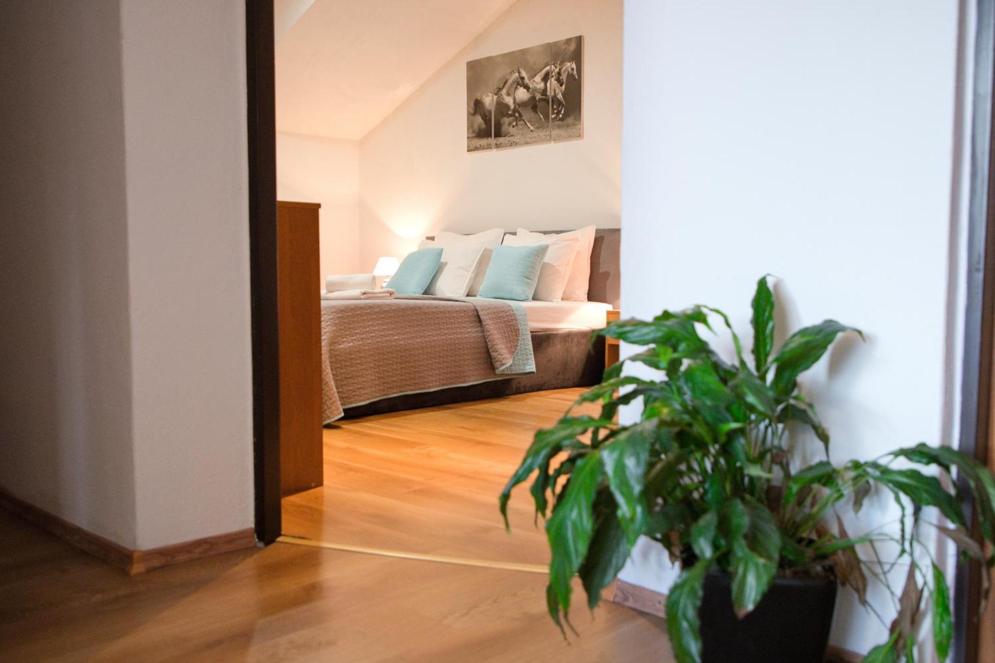 Apartman Ivka Brezno Ngoại thất bức ảnh