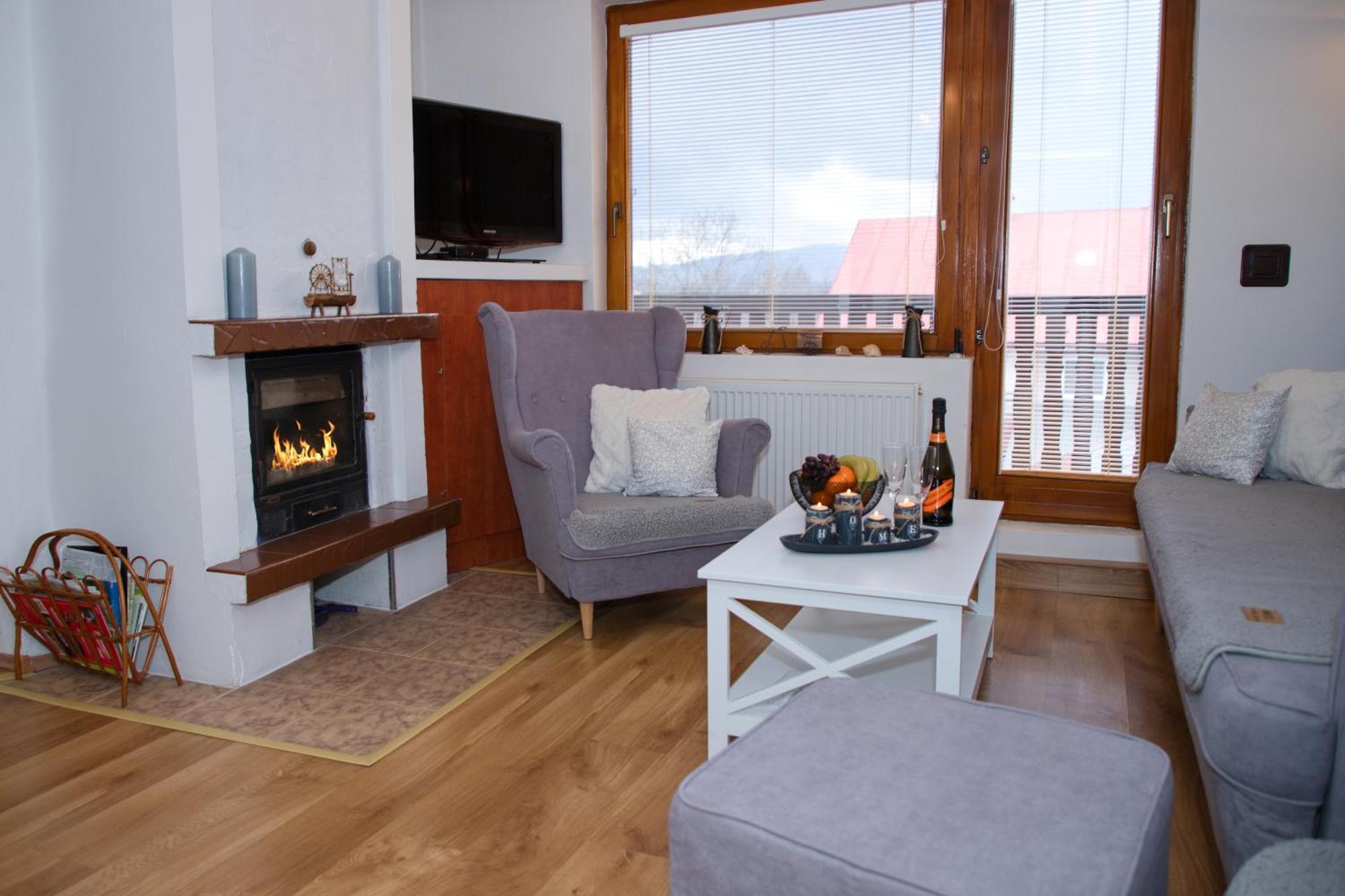Apartman Ivka Brezno Ngoại thất bức ảnh